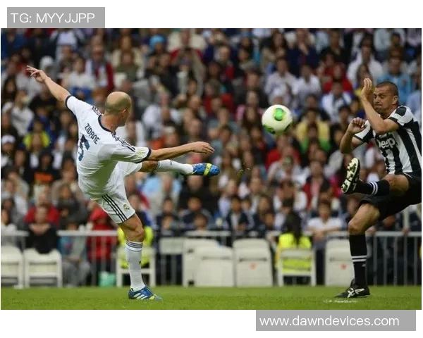 摩纳哥十人迎战逆境科雷尔最后时刻拼尽全力被红牌罚下